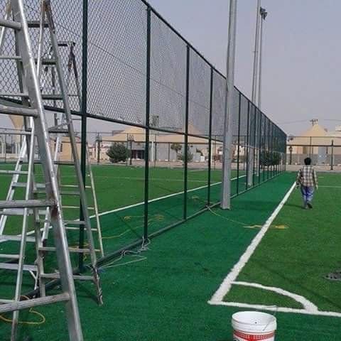 شبوك ملاعب احترافية بمواصفات قياسية